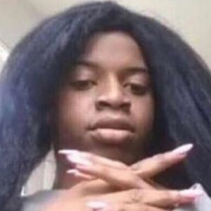 Meet your Posher, Eli